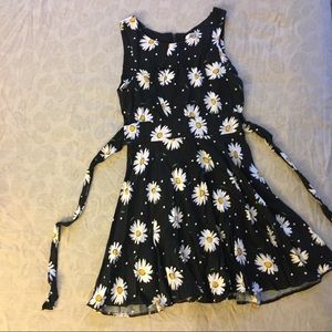 Daisy print dress
